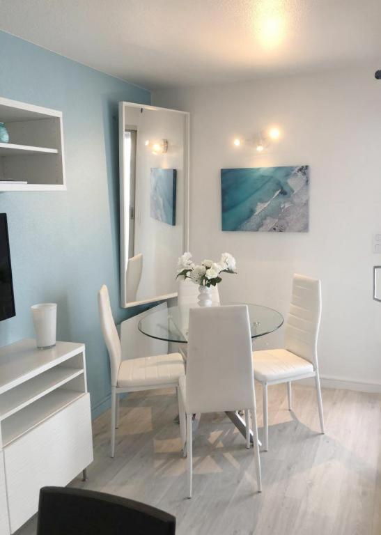Ferienwohnung Les Pieds Dans L'Eau Agde Exterior foto