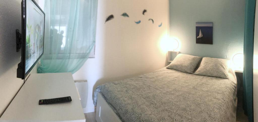 Ferienwohnung Les Pieds Dans L'Eau Agde Exterior foto